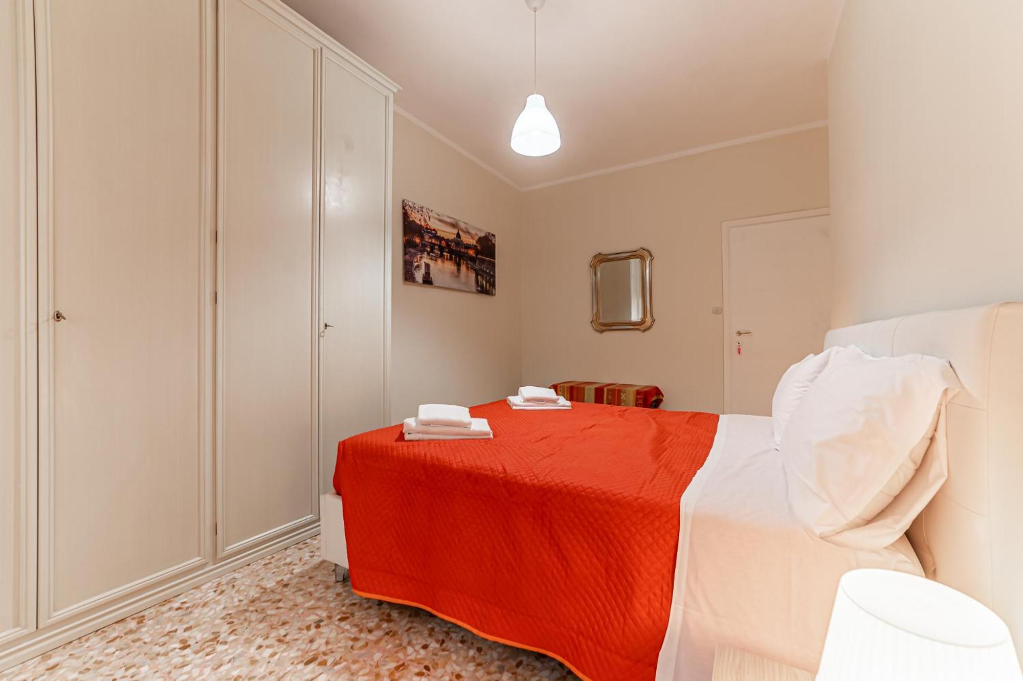 Vacanze Romane - Metro Teano & Wi-fi Rom